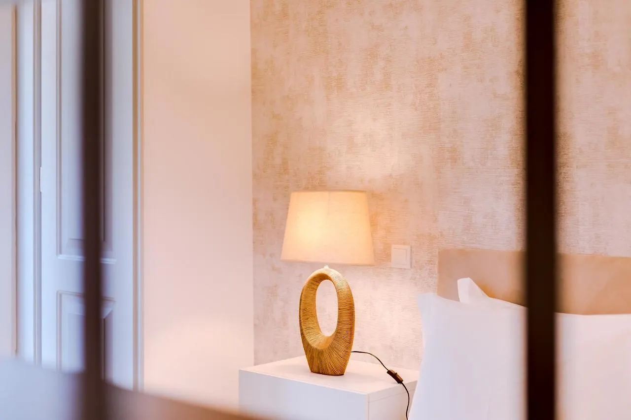 Poiais By Lisbon Inside Out Apartment