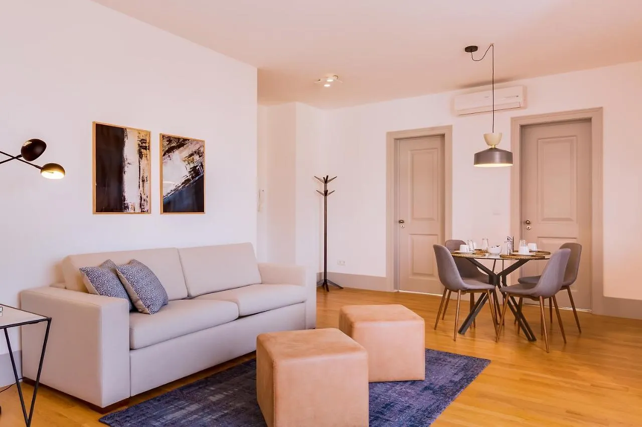 Poiais By Lisbon Inside Out Apartment