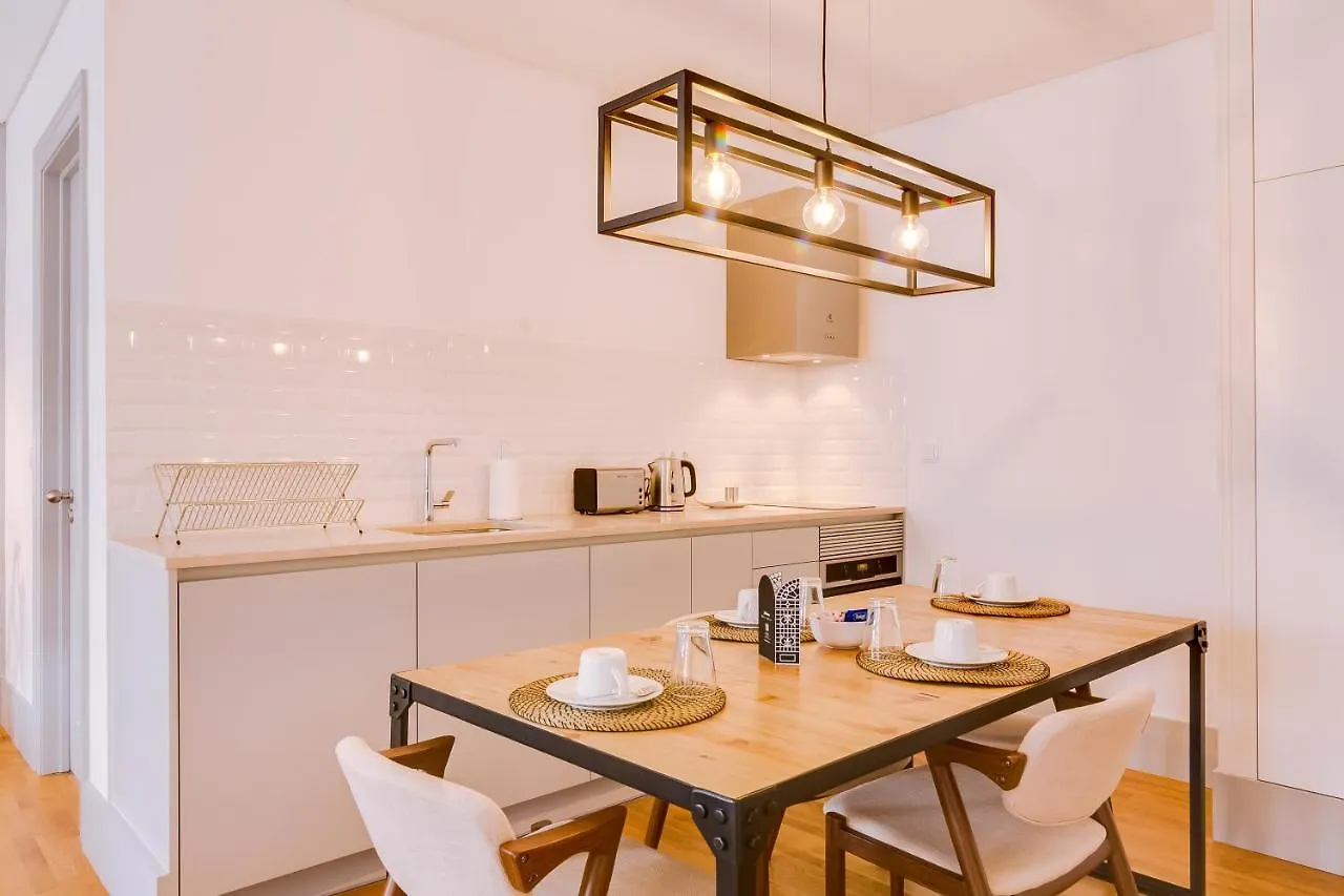 Poiais By Lisbon Inside Out Apartment